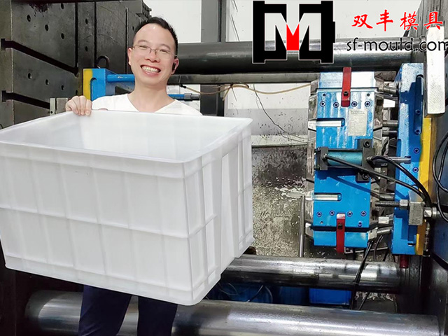 塑料周转箱模具