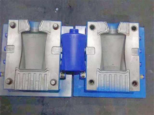 吹瓶模具塑料模具